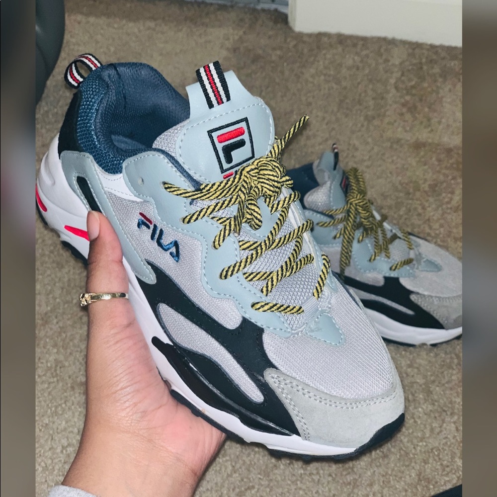 Fila Ray Tracer 💙